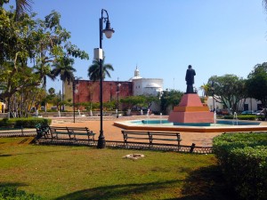 Plaza de Santa Ana (oficialmente Andrés Quintana Roo). 